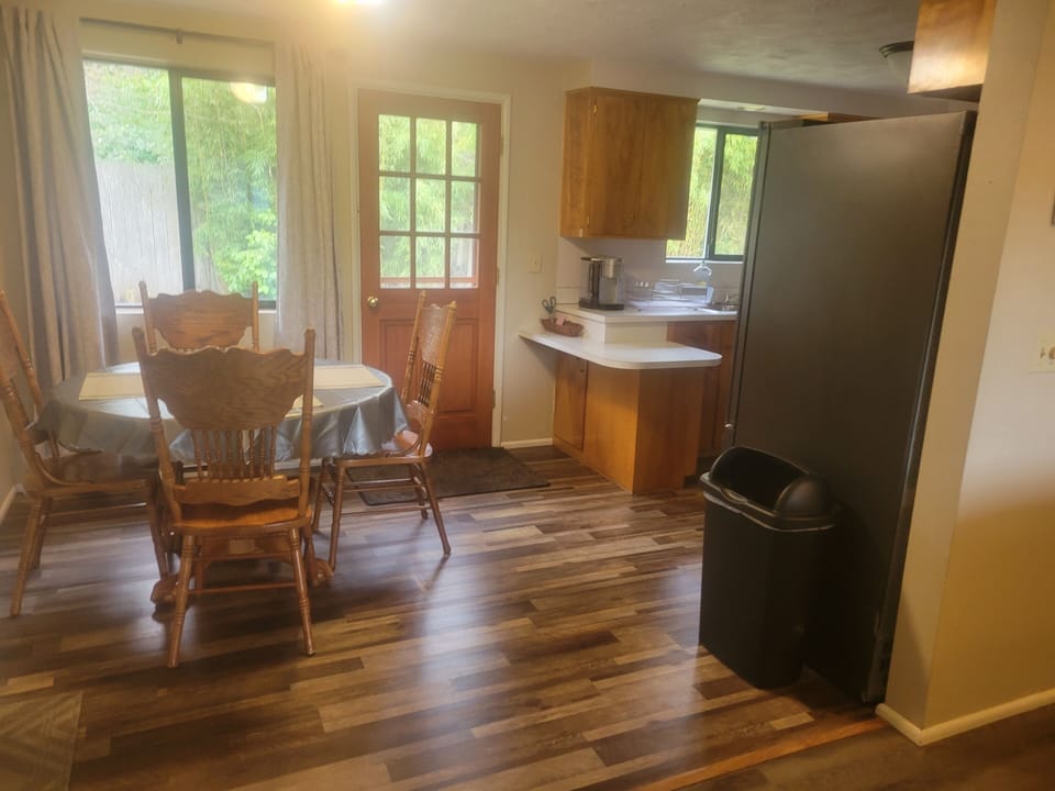 dining room/kitchen 