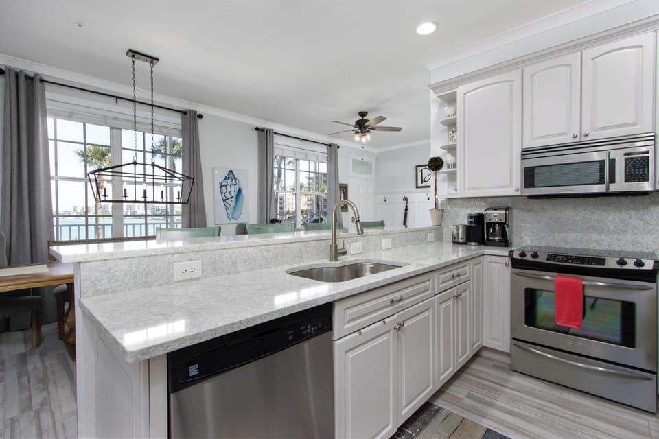 Full kitchens for making meals or heating leftovers.