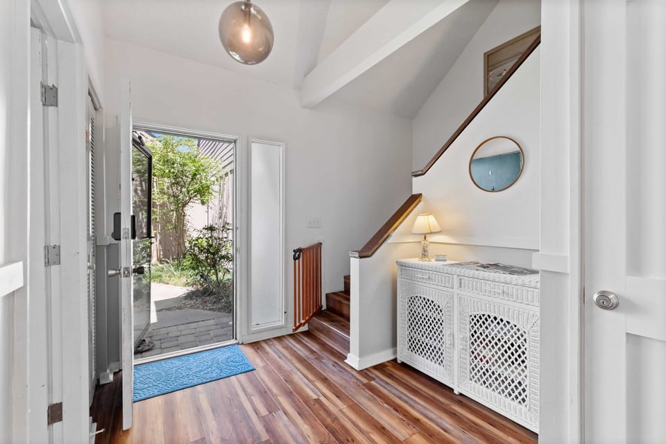 Main level view