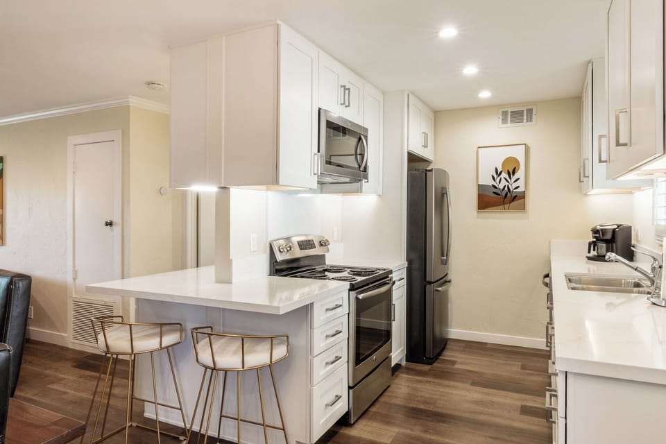 K0128 - Kitchen Area