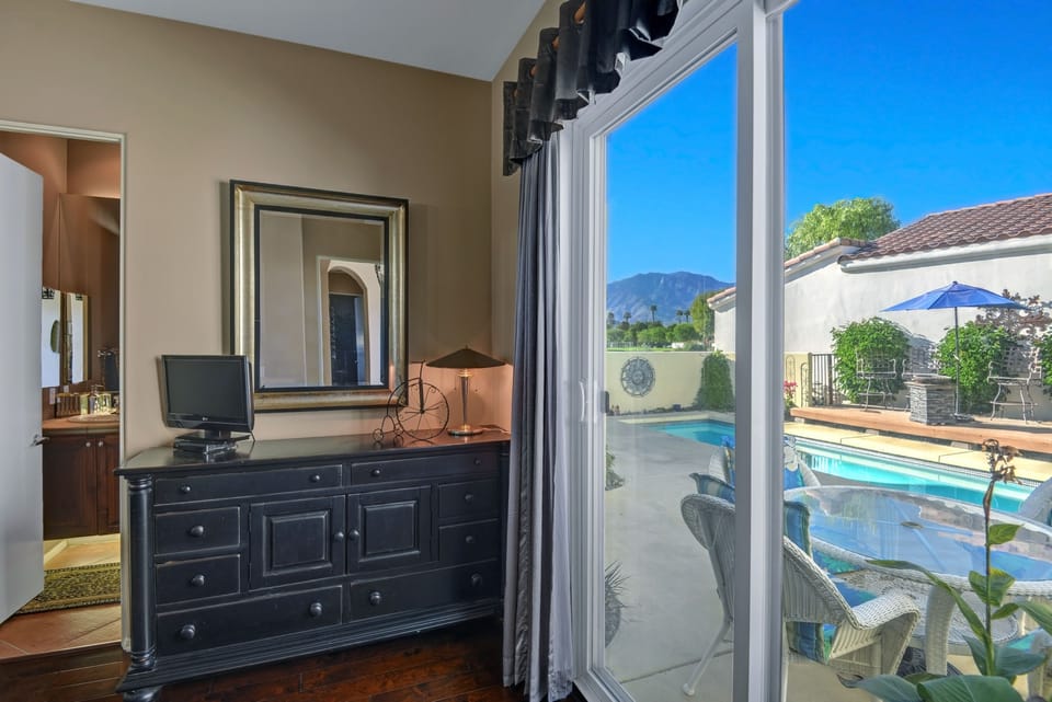 18 GUEST BEDROOM VIEW.jpg