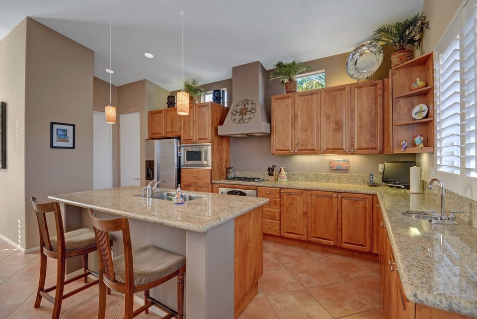 KITCHEN REVERSE.jpg