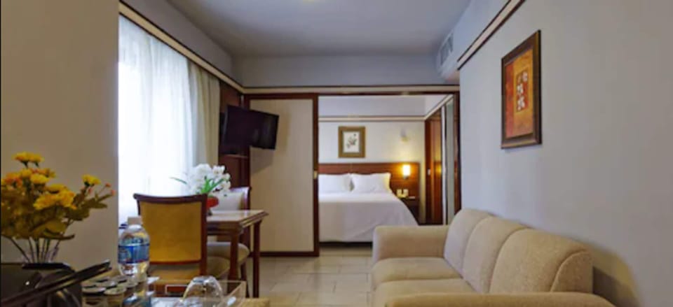 Superior Double Room | Minibar, in-room safe, blackout drapes, soundproofing