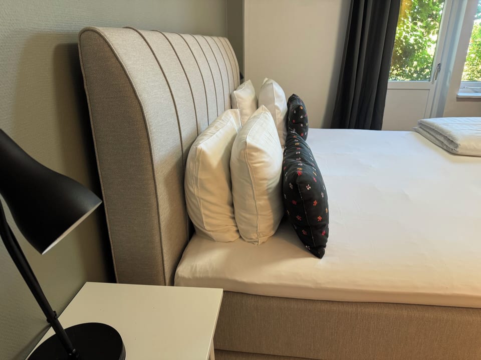 Double Room | Soundproofing, bed sheets
