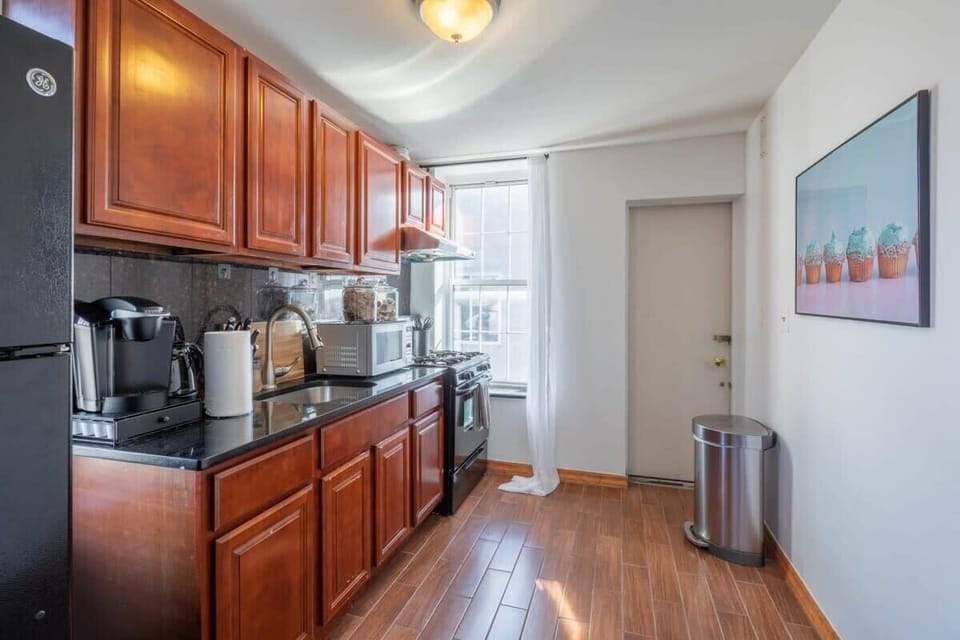 Full Size Kitchen