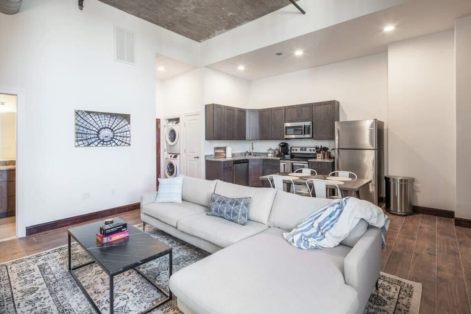 Modern Design with high ceilings