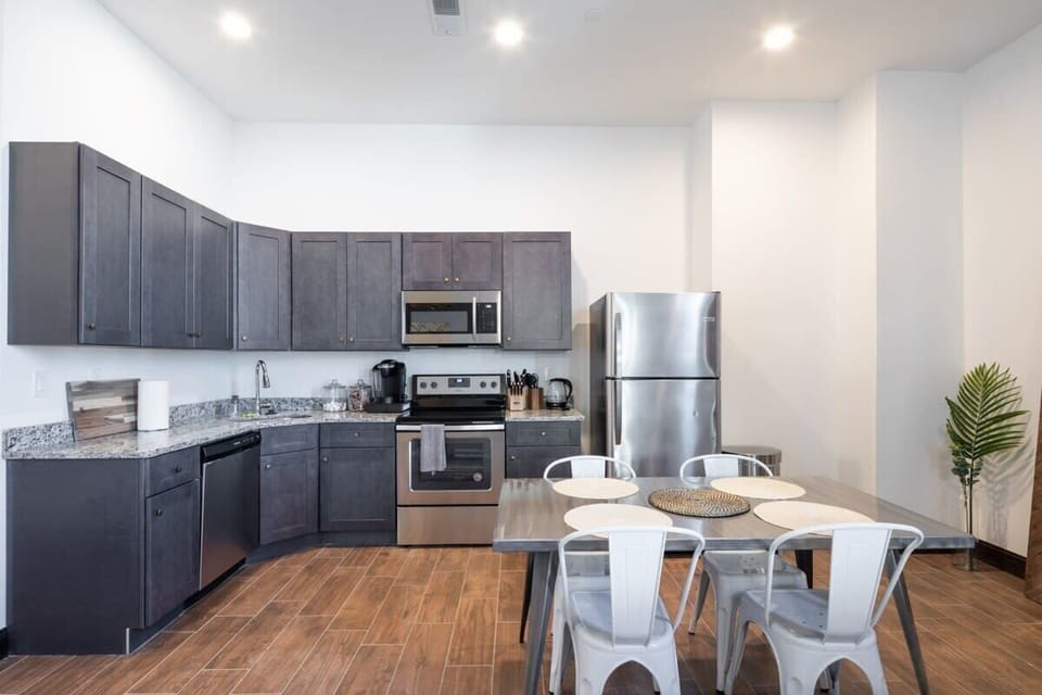 Kitchen equipped with essential cookware