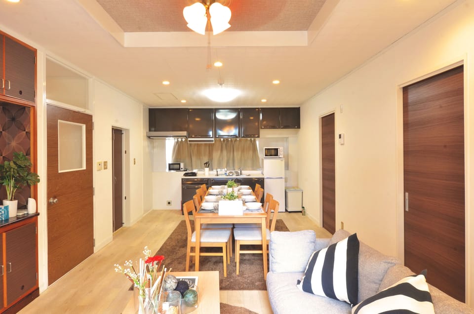 3Bedroom Apartment | 3 bedrooms, WiFi (free), bed sheets
