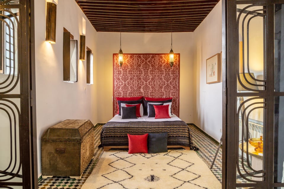 Deluxe Suite | Premium bedding, pillowtop beds, in-room safe, blackout drapes