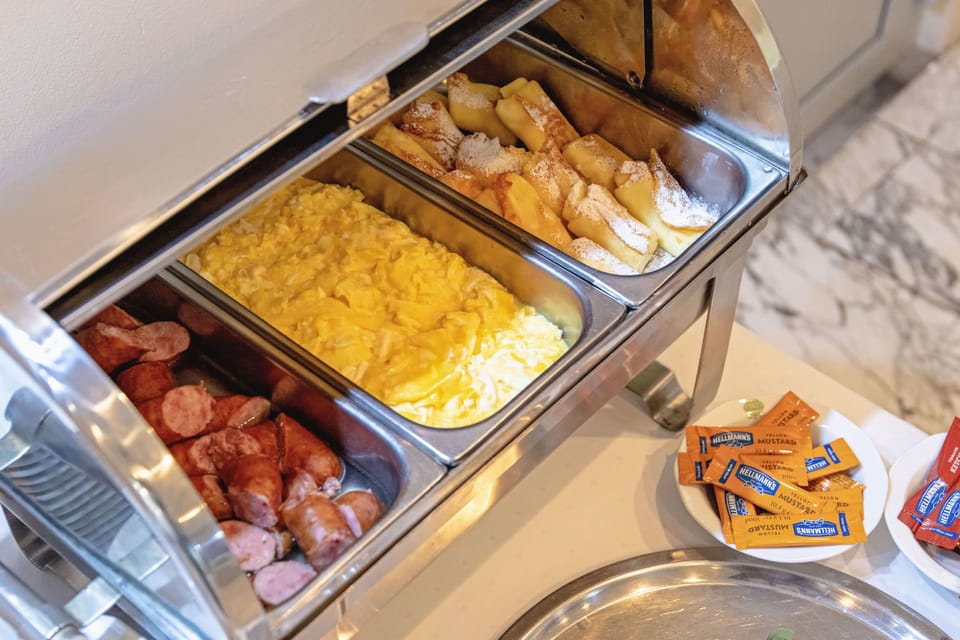 Daily buffet breakfast for a fee