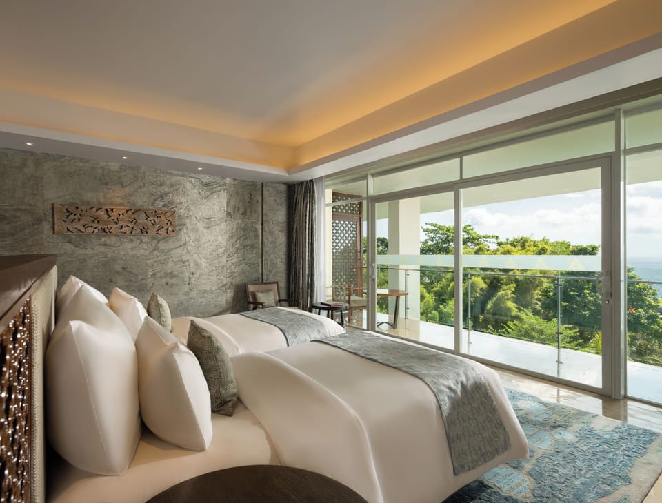 Dewata Penthouse | Minibar, in-room safe, desk, iron/ironing board