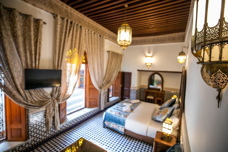 Superior Double Room (Zakariyah) | Desk, blackout drapes, soundproofing, iron/ironing board (on request)