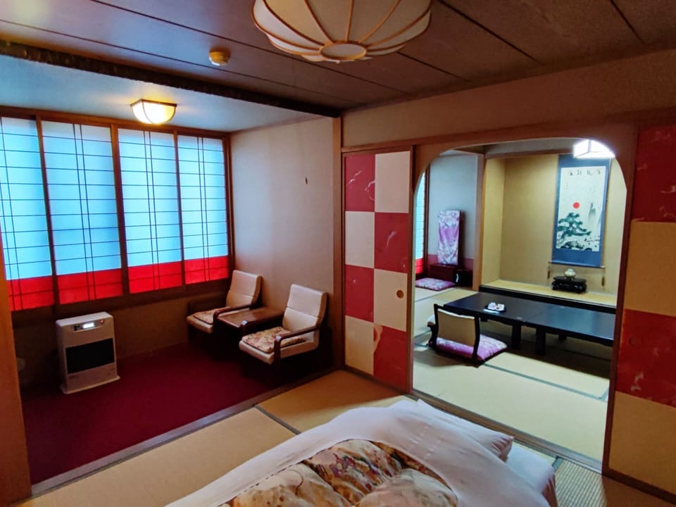 In-room safe, free WiFi, bed sheets