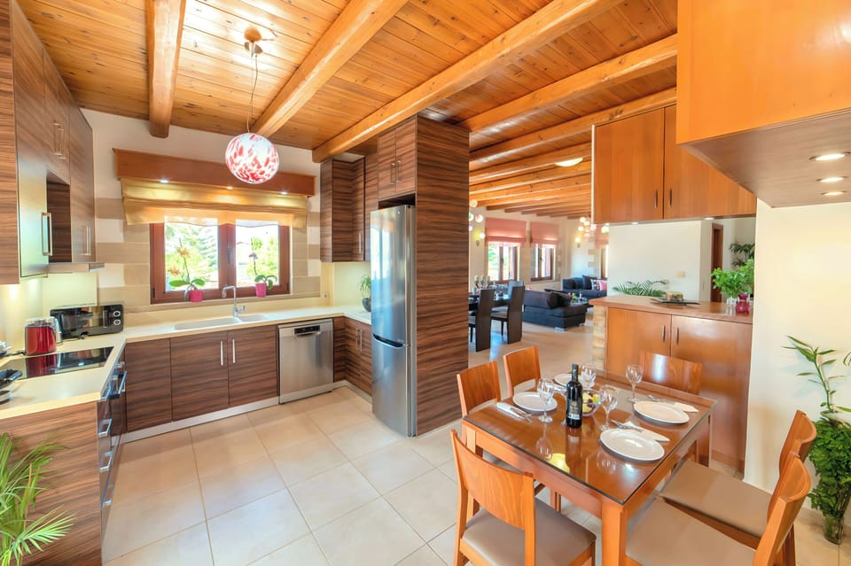 Villa, 5 Bedrooms, Private Pool, Sea View | Private kitchen | Full-size fridge, microwave, oven, stovetop