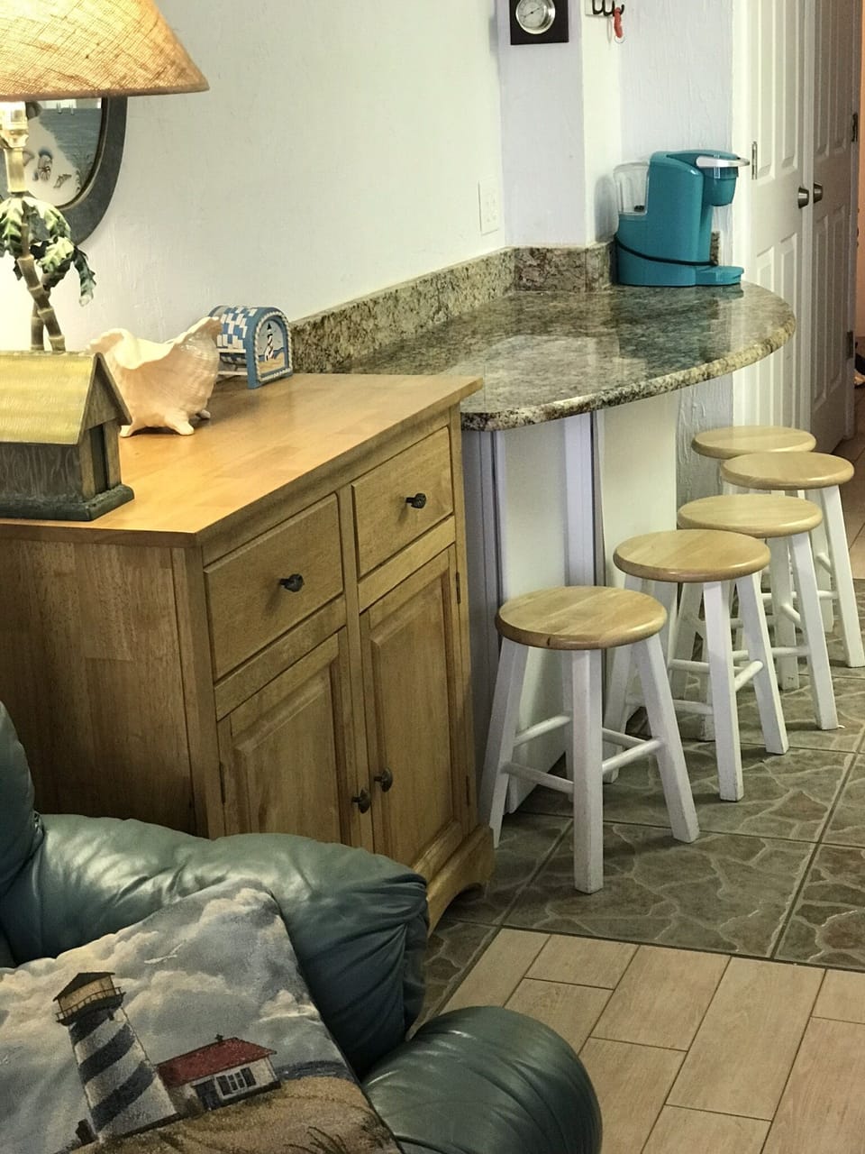 Eat in kitchen