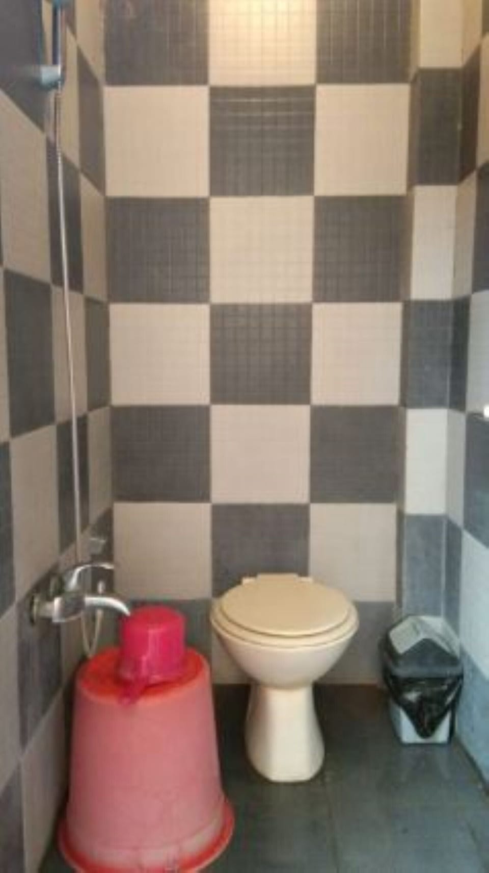 Shower, towels