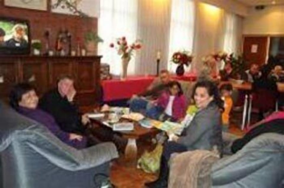 Lobby lounge