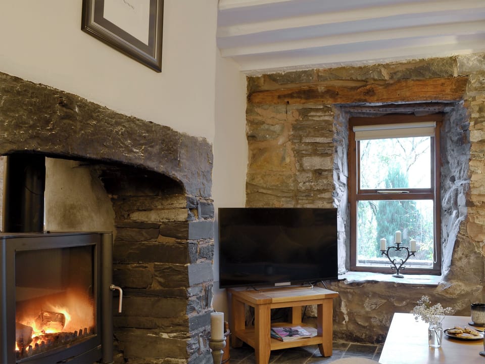Warm and cosy living room | Clawdd Gwyn, Trefriw, near Llanrwst