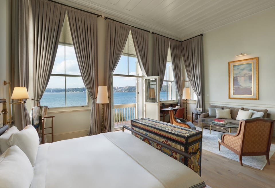 Bosphorus Junior Suite with Balcony | Minibar, in-room safe, individually decorated, individually furnished