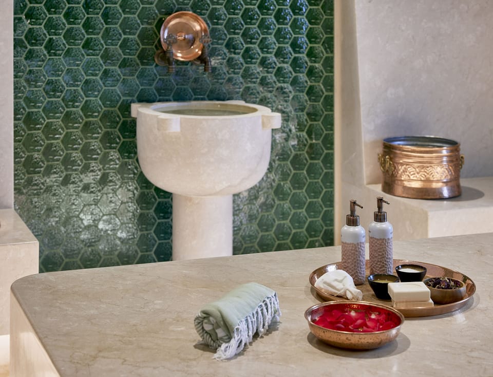 Couples treatment rooms, Turkish bath, body treatments, aromatherapy