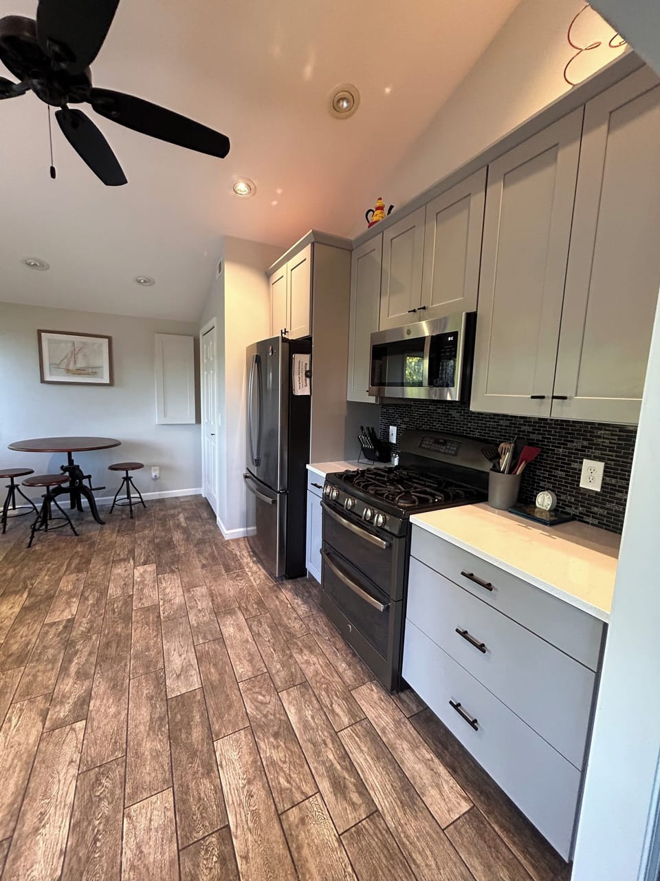 Spacious kitchen with gas stove
