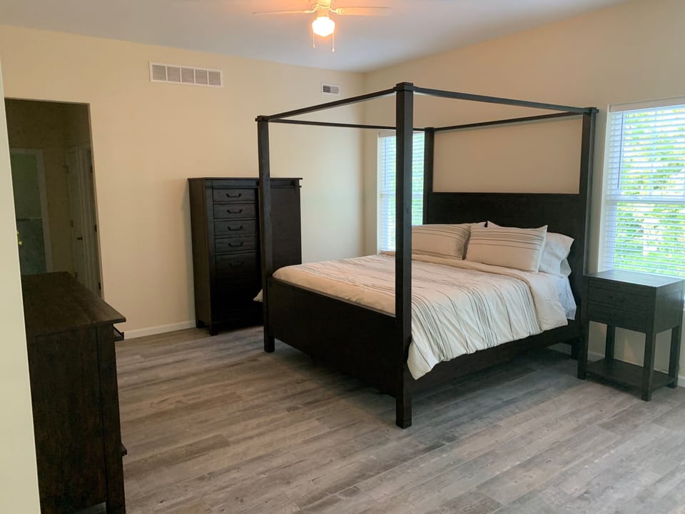 Master Suite 1