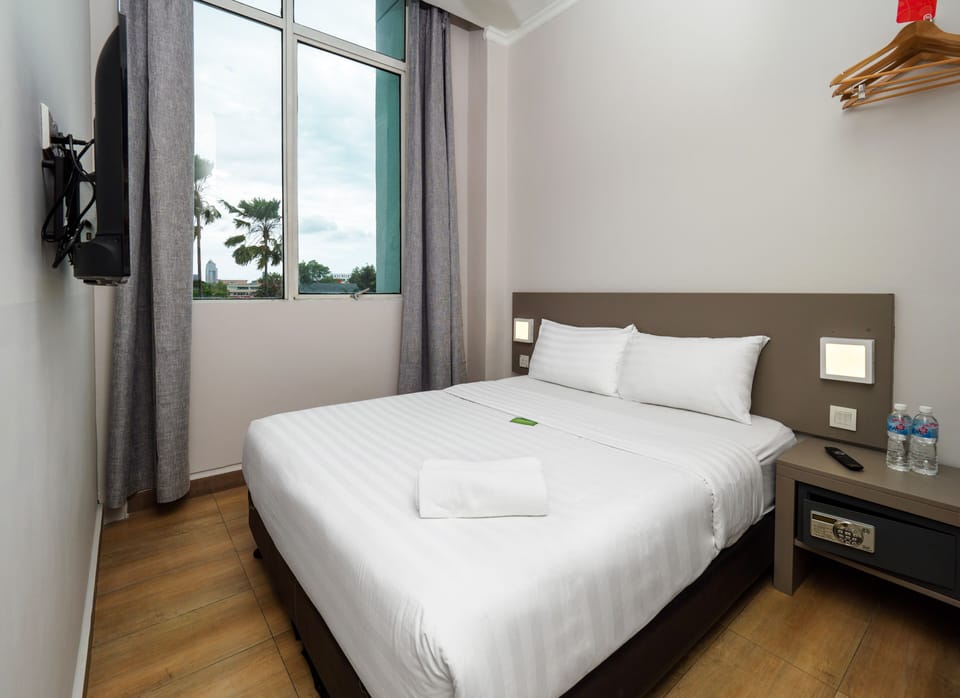 In-room safe, desk, blackout drapes, free WiFi