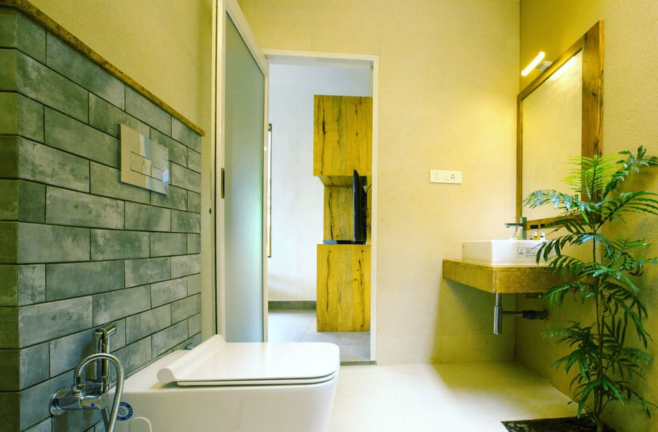 Premium Villa | Bathroom | Shower, rainfall showerhead, designer toiletries, hair dryer