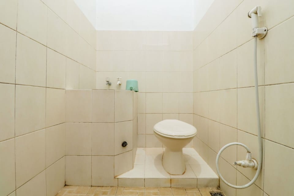 Superior Double Room | Bathroom | Shower, towels
