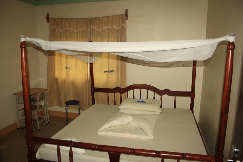 Deluxe Double Room | Desk, laptop workspace, blackout drapes, soundproofing