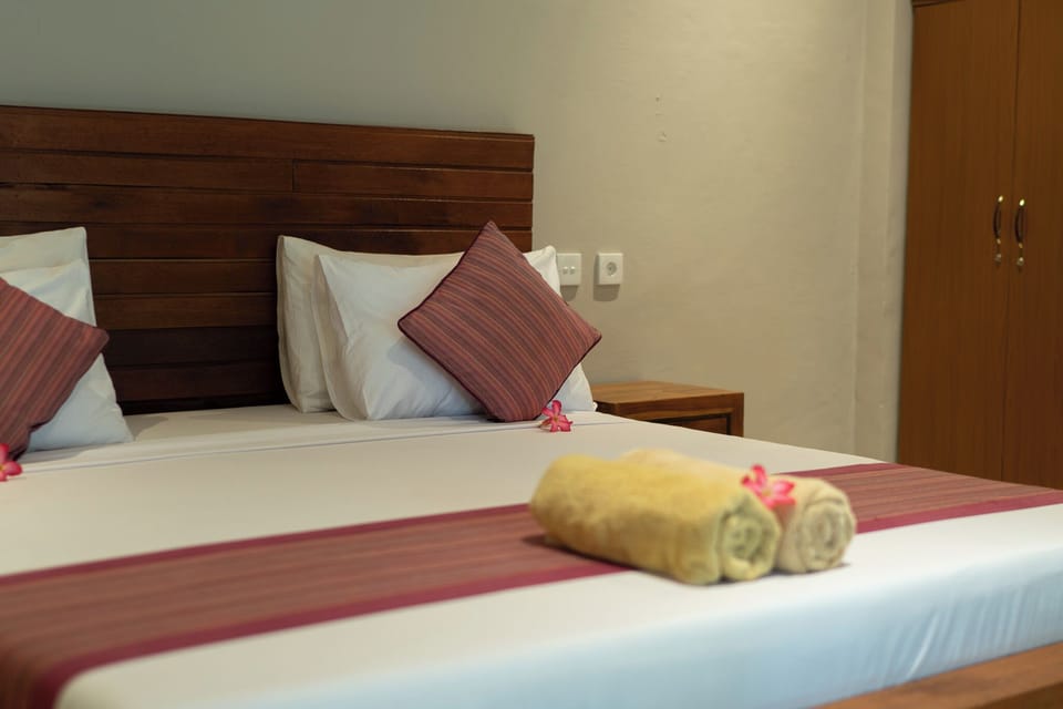 Superior Room | In-room safe, desk, free WiFi, bed sheets