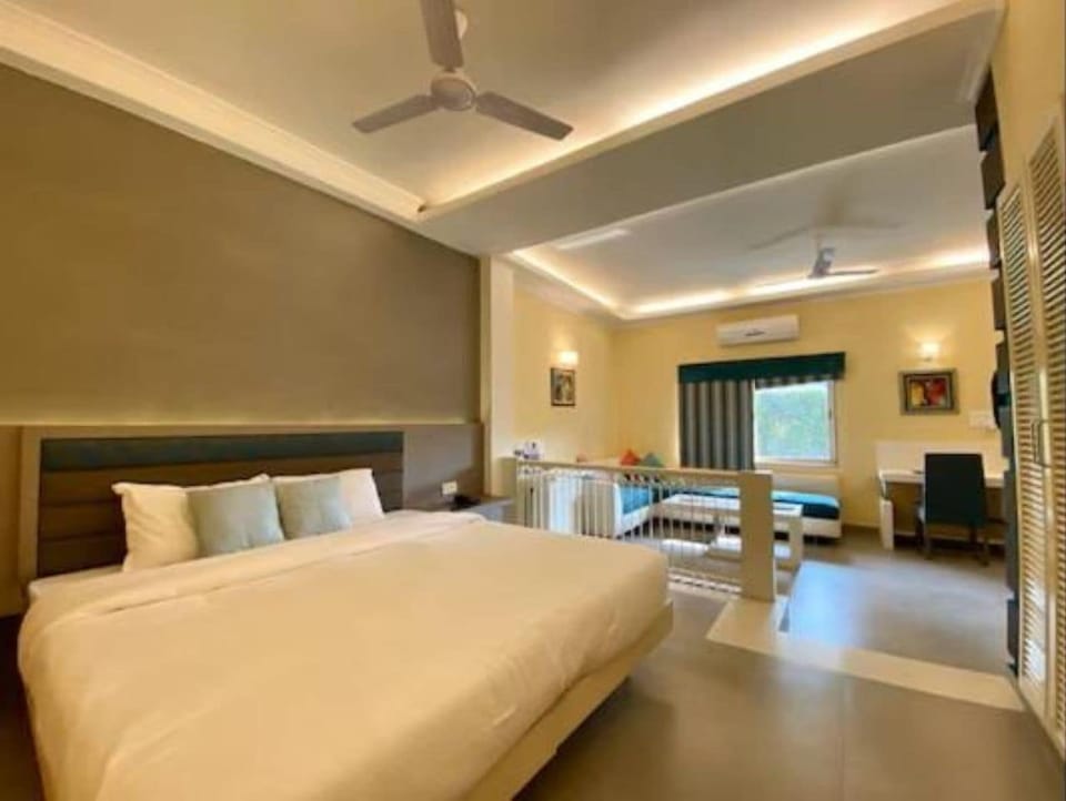 Garden Suite | Premium bedding, in-room safe, iron/ironing board, free WiFi