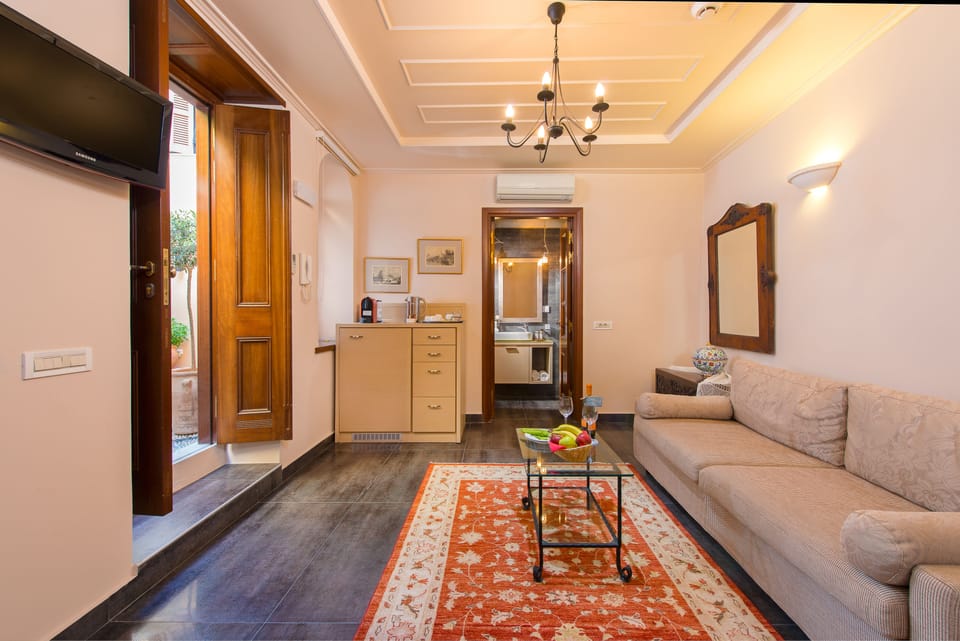 Superior Suite (Bouganvillea) | Living room | Smart TV, Netflix