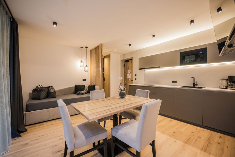 43-inch flat-screen TV with cable channels