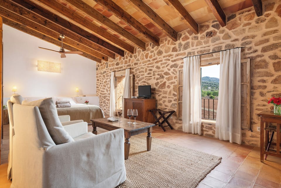 Junior Suite (Es Sòtil) | Premium bedding, down comforters, minibar, in-room safe