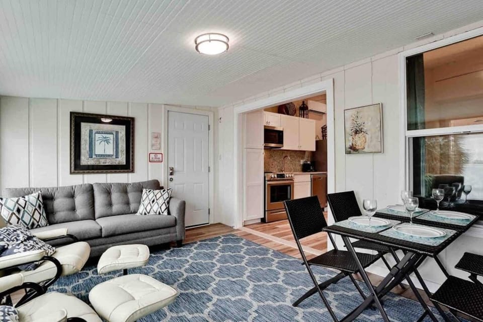 Seaglass offers new furnishings & sensational Bay views!