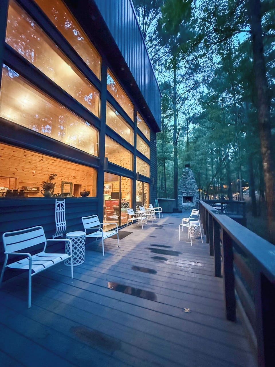 Charming cabin tucked in the pines, offering a peaceful Broken Bow escape