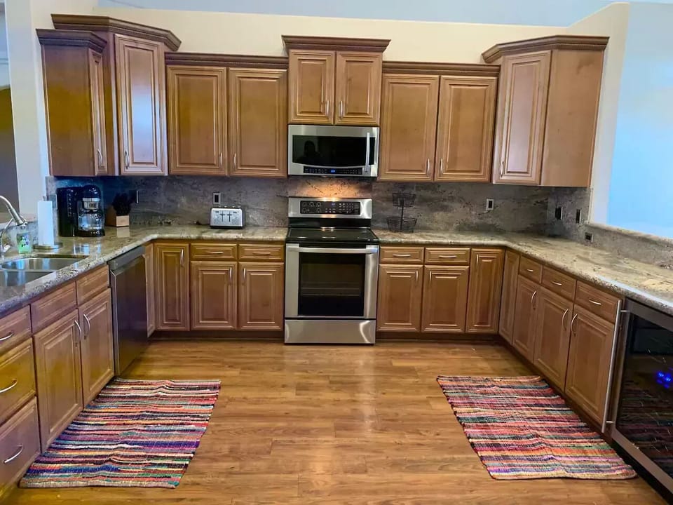 Large gourmet kitchen