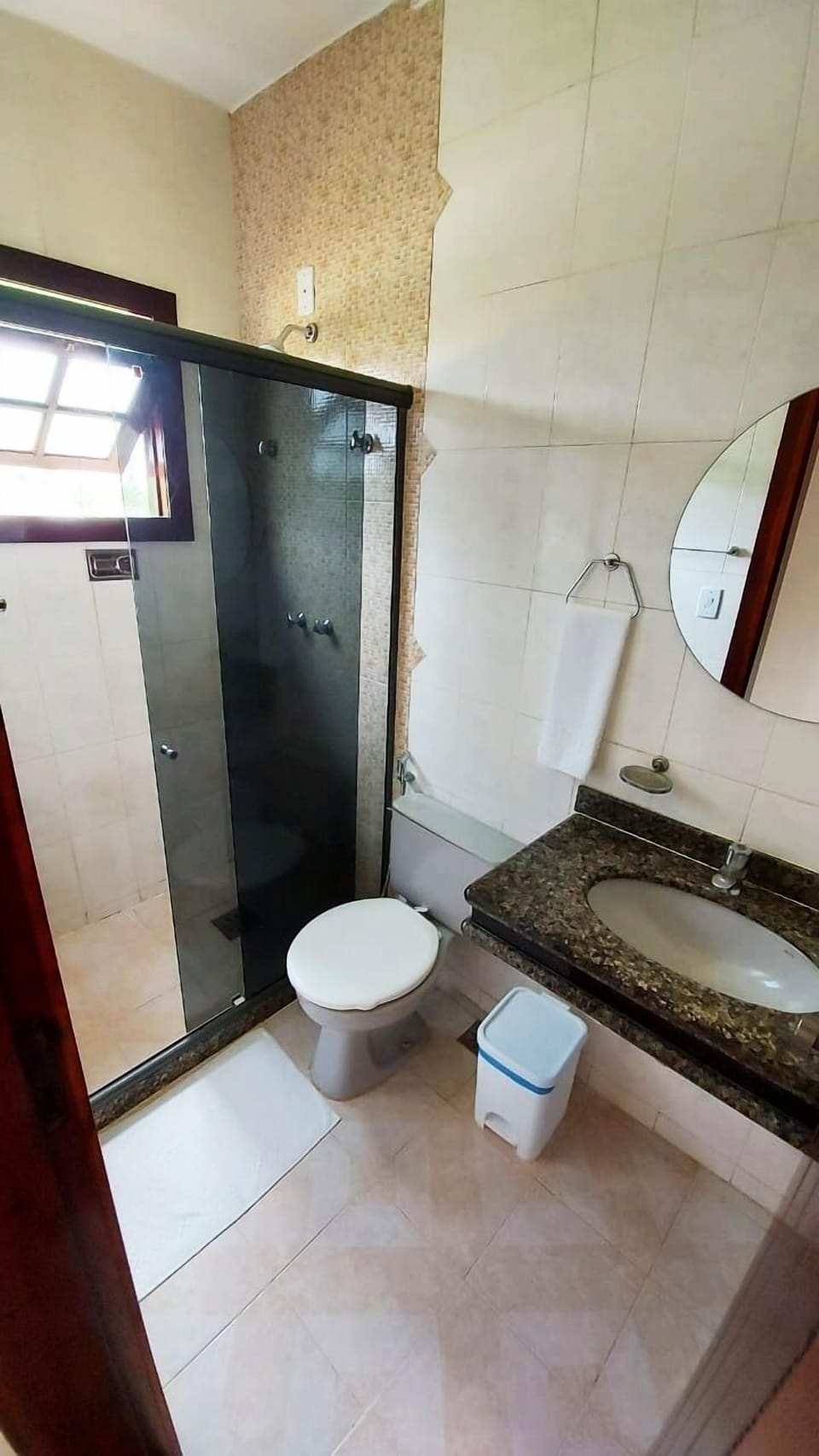 Shower, towels