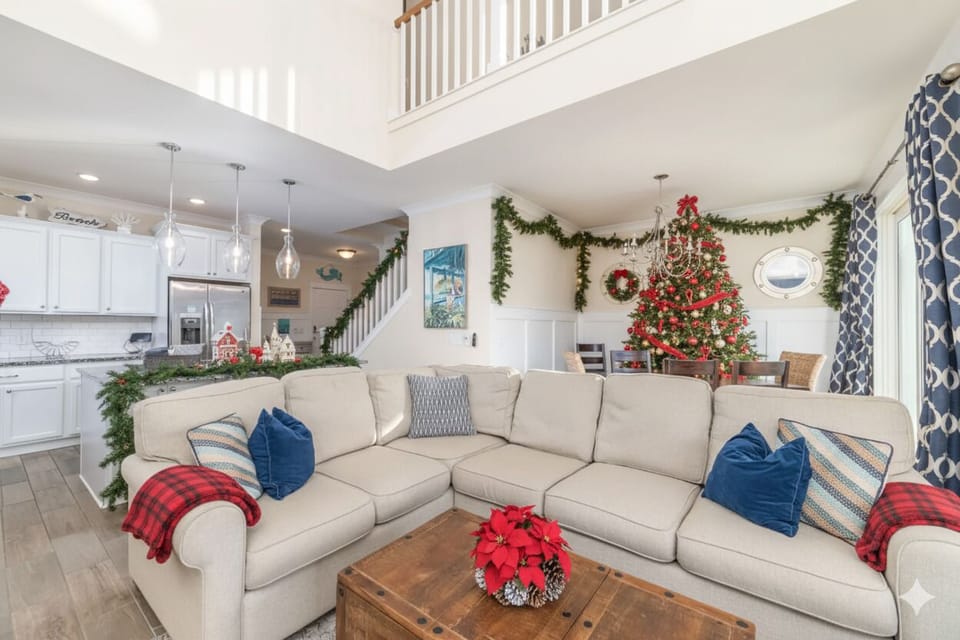 Spend the Holidays with Beach House Boutique!!

Disclaimer: The Christmas/Holiday decor featured in the image is for visual effect only and does not represent the the actual furnishings of the property during your stay.