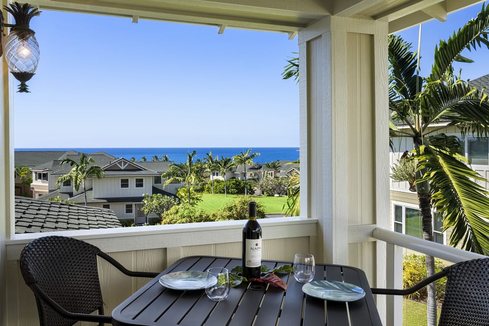 Primary bedroom with a private lanai