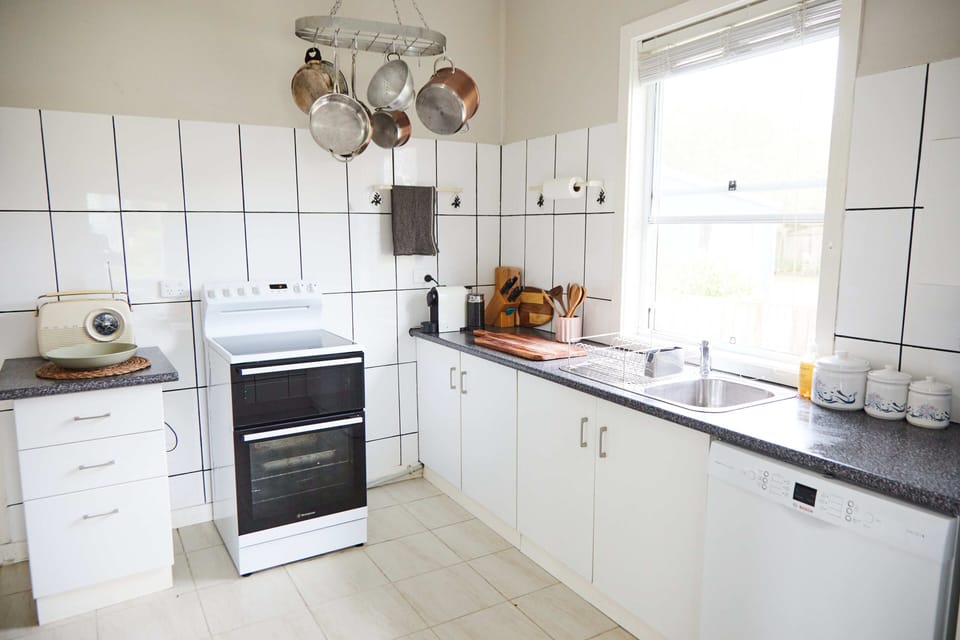 Kitchen with dishwasher