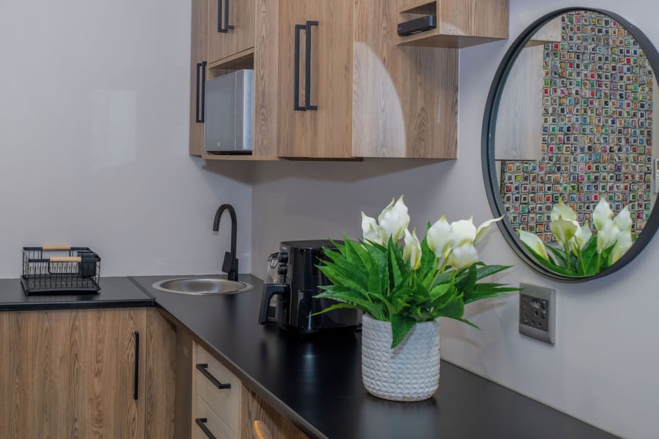 Comfort Double Room | Minibar, in-room safe, desk, laptop workspace