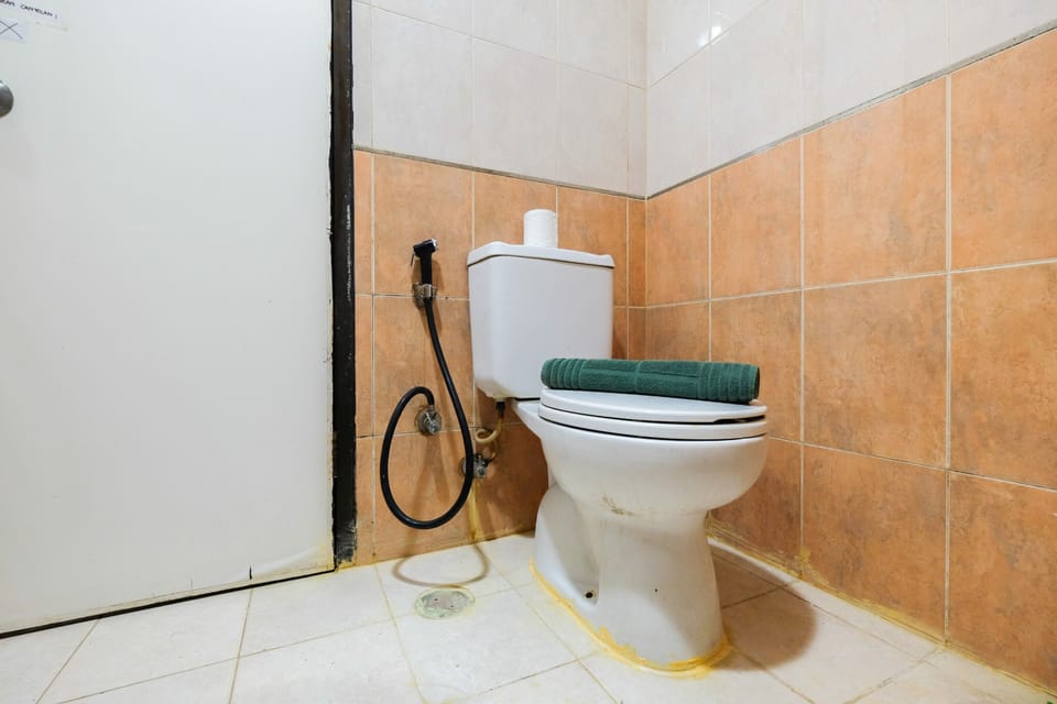Room | Bathroom | Shower, towels
