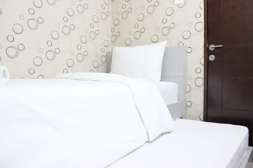 Room | 2 bedrooms, desk, free WiFi, bed sheets