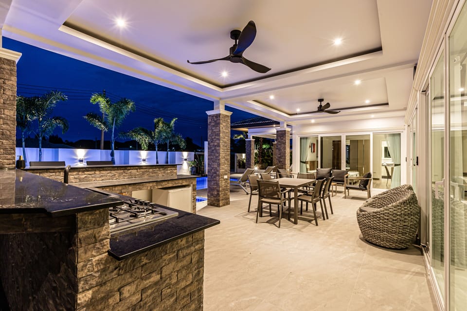 Superior Villa, 3 Bedrooms, Non Smoking, Kitchen | View from room