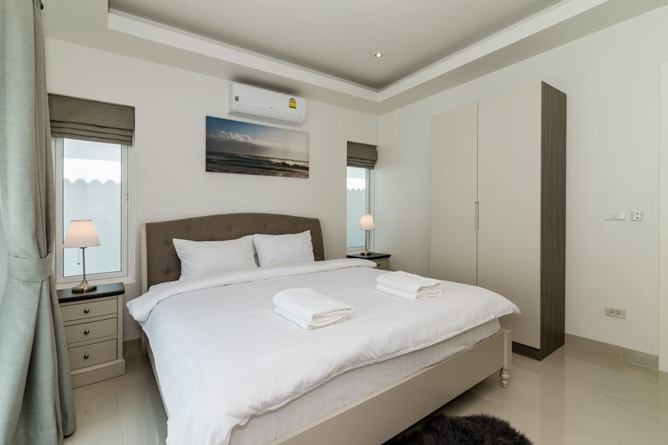 Superior Villa, 4 Bedrooms, Non Smoking, Kitchen | 4 bedrooms, blackout drapes, iron/ironing board, travel crib