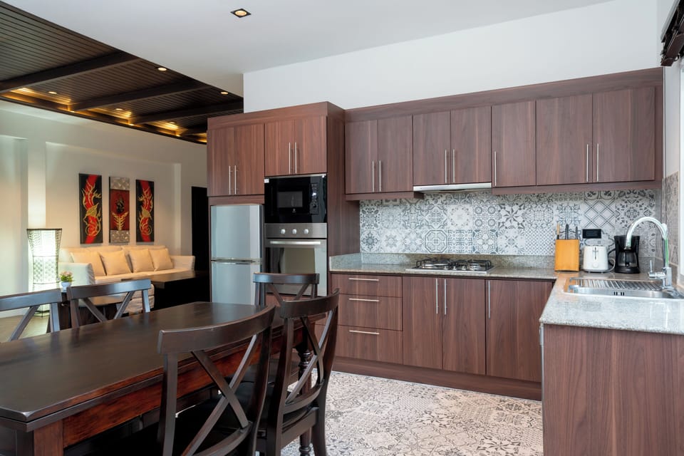 Standard Villa, 3 Bedrooms, Non Smoking, Kitchen | Private kitchen | Full-size fridge, microwave, oven, stovetop