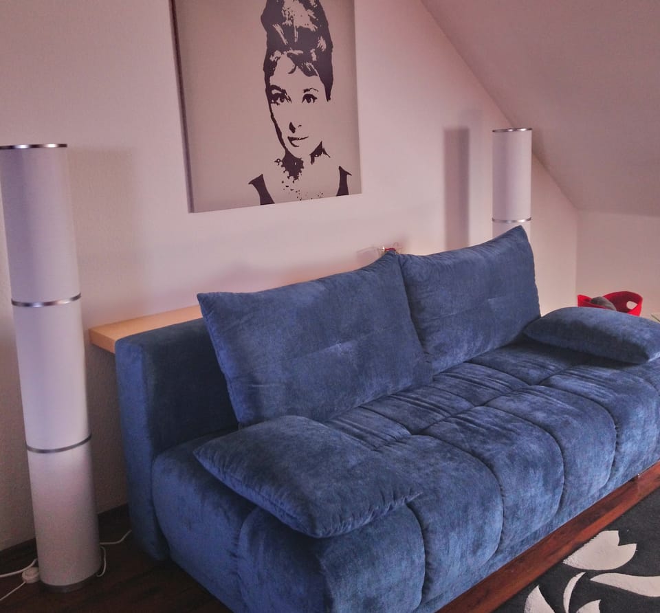 Apartment, 2 Bedrooms | Living room | TV