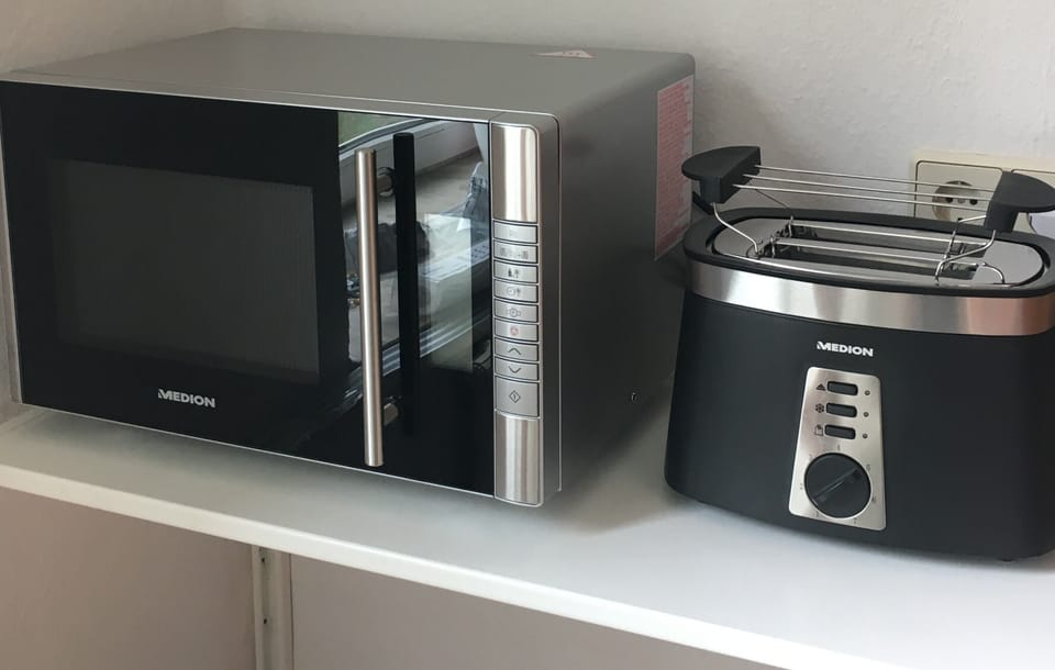 Apartment, 1 Bedroom | Microwave